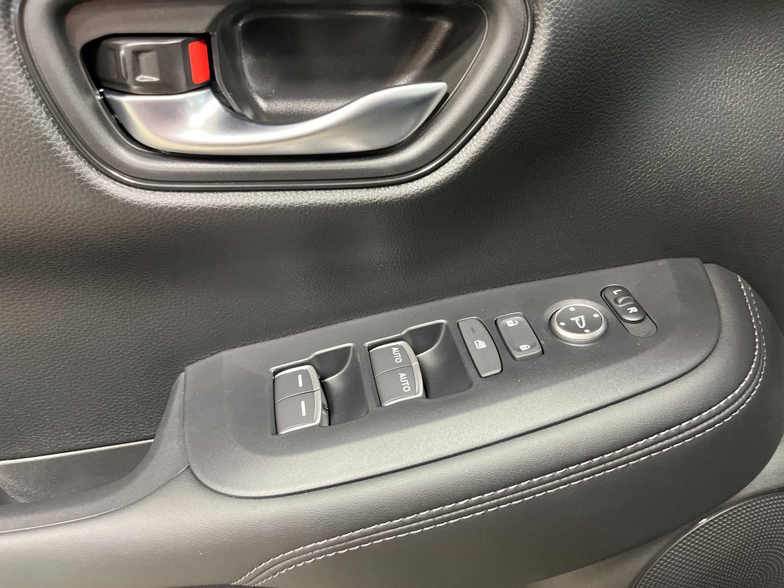 Thumbnail: 2027 Honda HR-V - 12