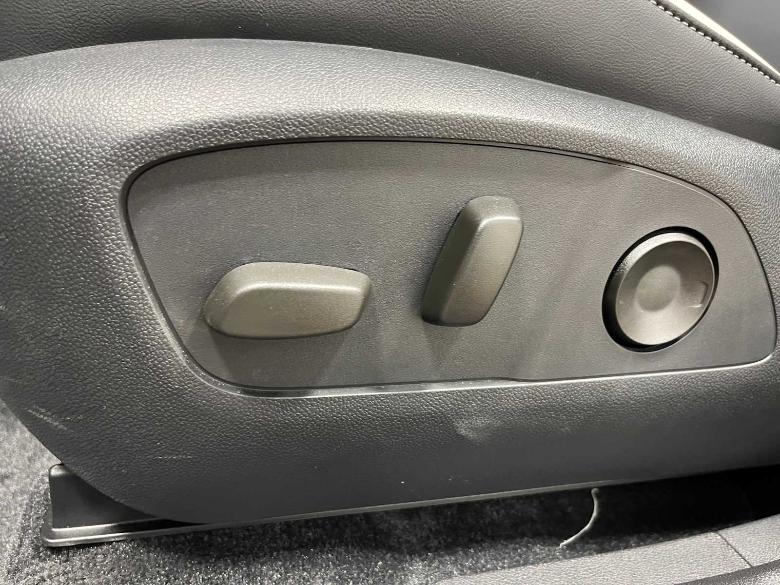 Thumbnail: 2026 Honda Prologue - 11