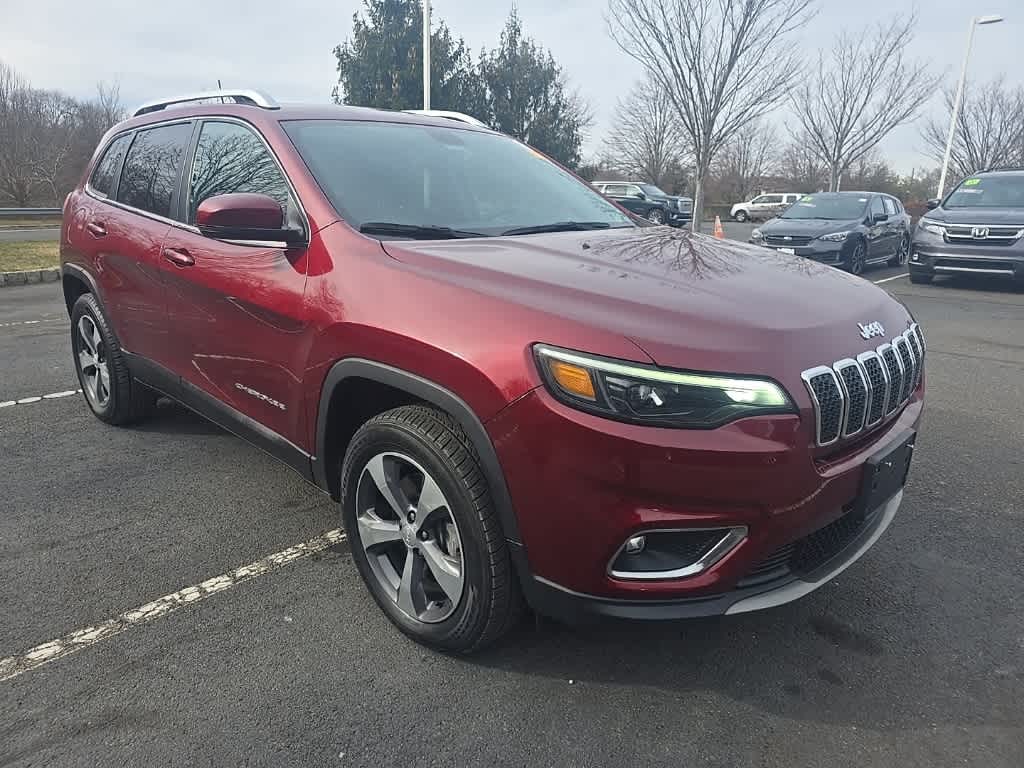 Thumbnail: 2019 Jeep Cherokee - 3