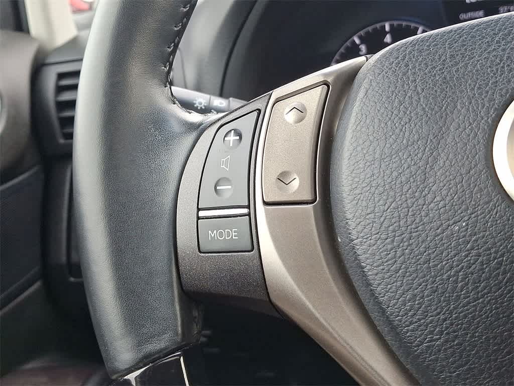 Thumbnail: 2015 Lexus RX - 16