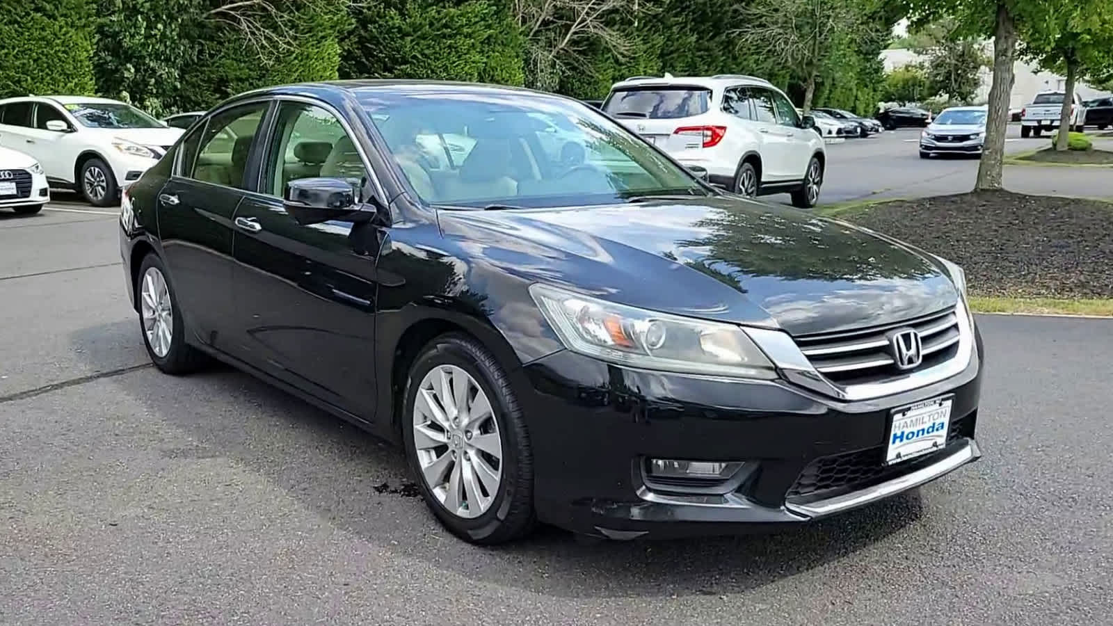 Used 2014 Honda Accord EX-L with VIN 1HGCR2F89EA038051 for sale in Medford, OR