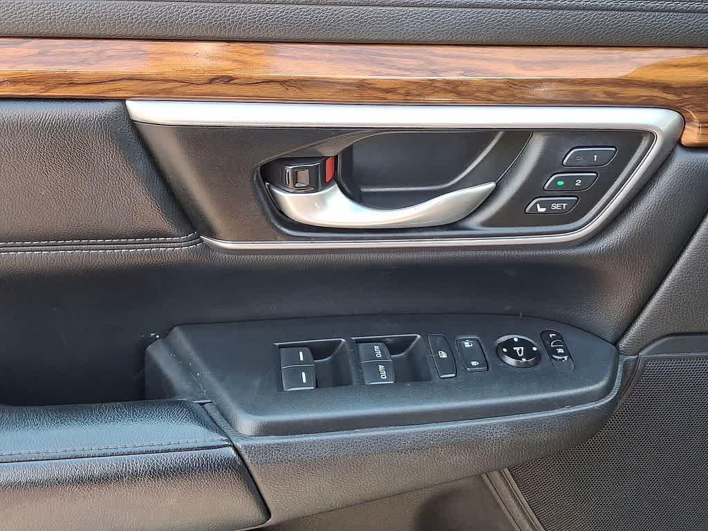 Thumbnail: 2017 Honda CR-V - 10