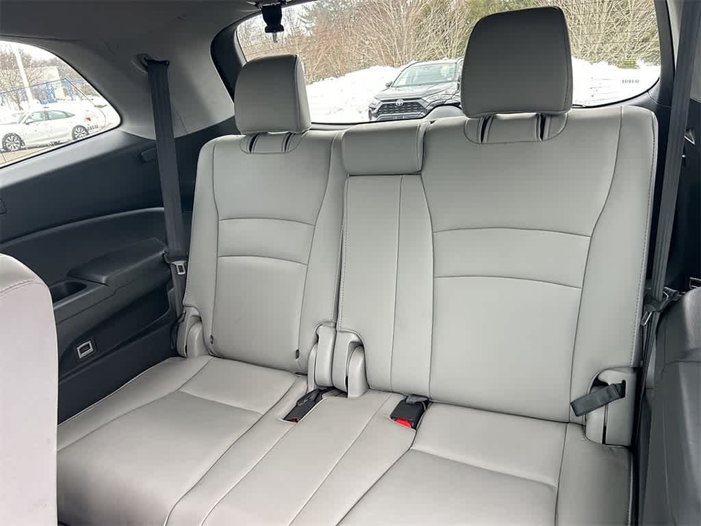 Thumbnail: 2016 Honda Pilot - 8