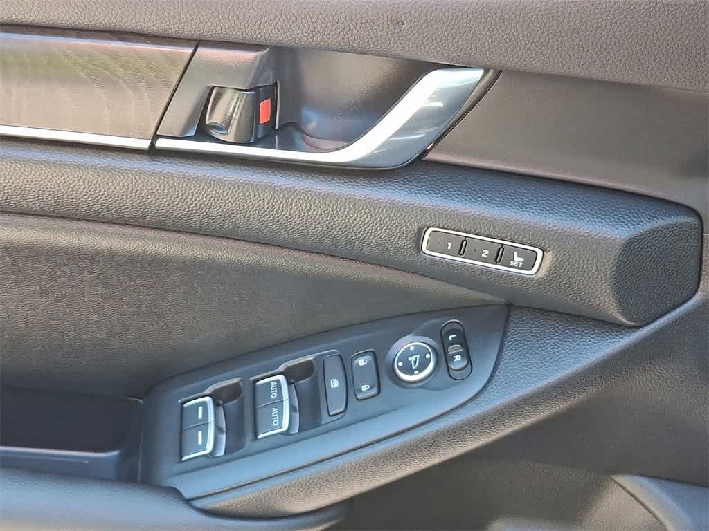 Thumbnail: 2021 Honda Accord - 10