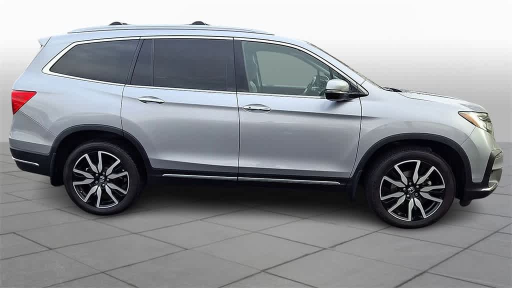 Thumbnail: 2019 Honda Pilot - 9