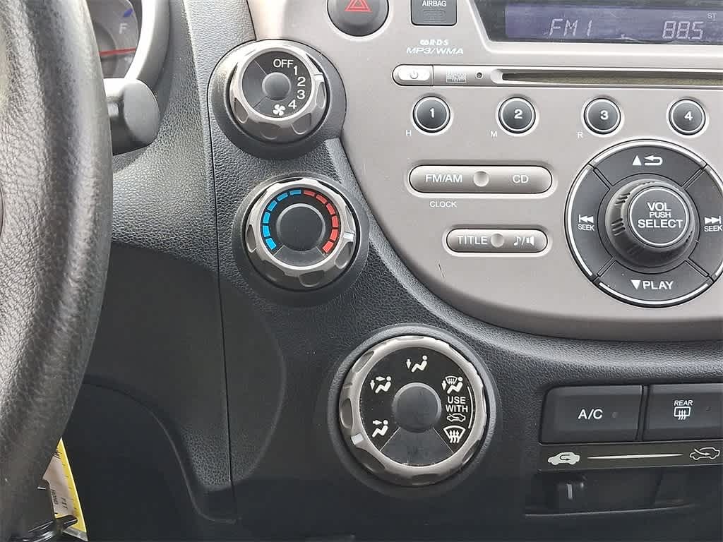 Thumbnail: 2013 Honda Fit - 19