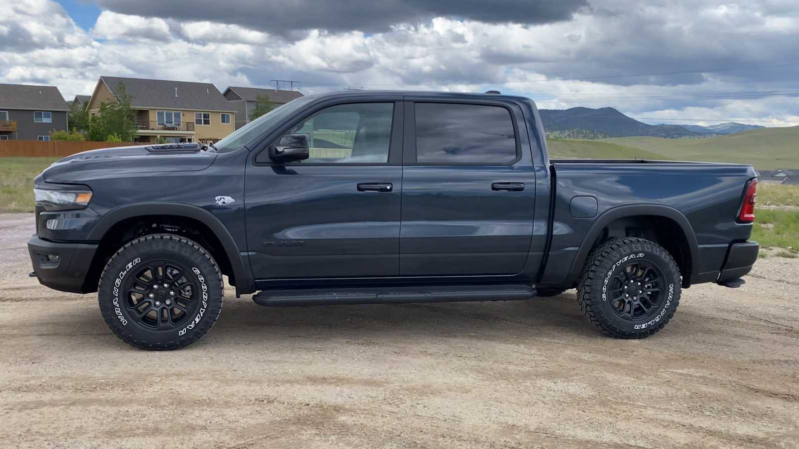 Thumbnail: 2026 RAM 1500 - 9
