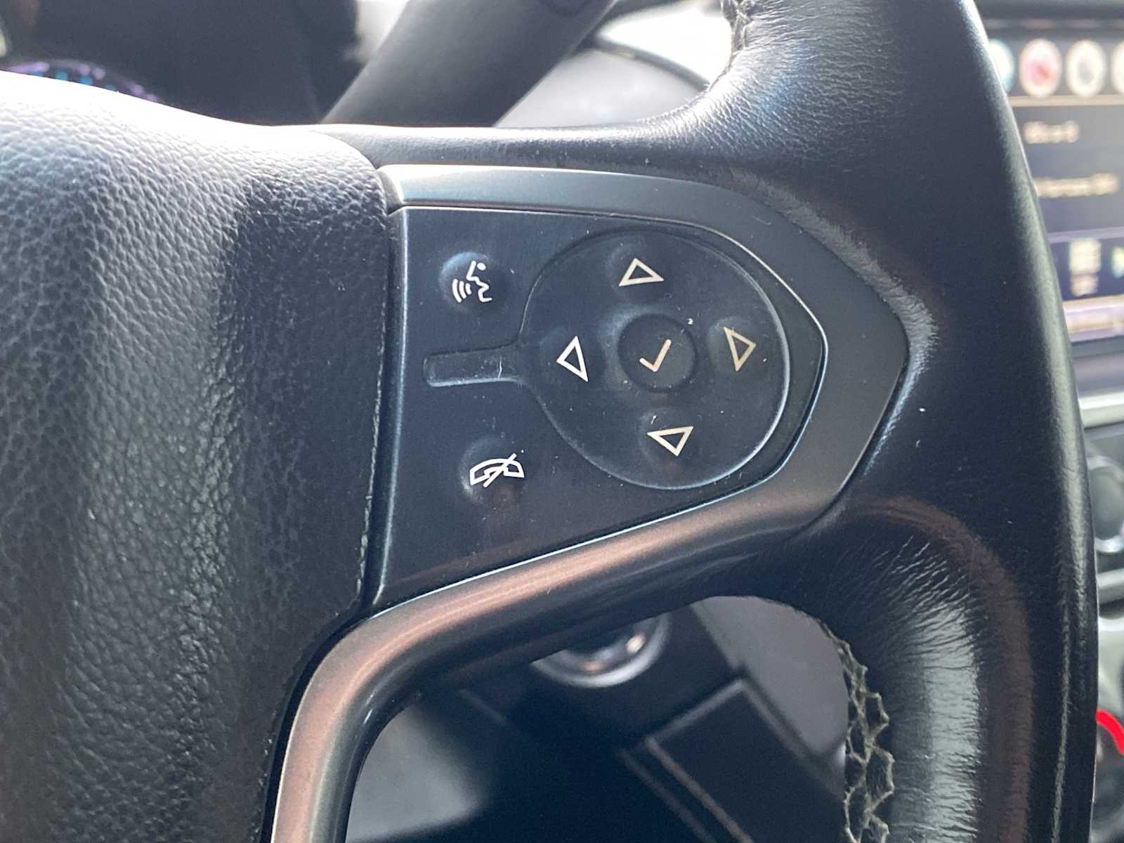 Thumbnail: 2016 Chevrolet Suburban - 20