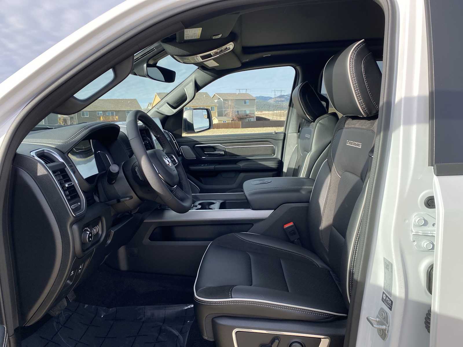 Thumbnail: 2026 RAM 1500 - 17