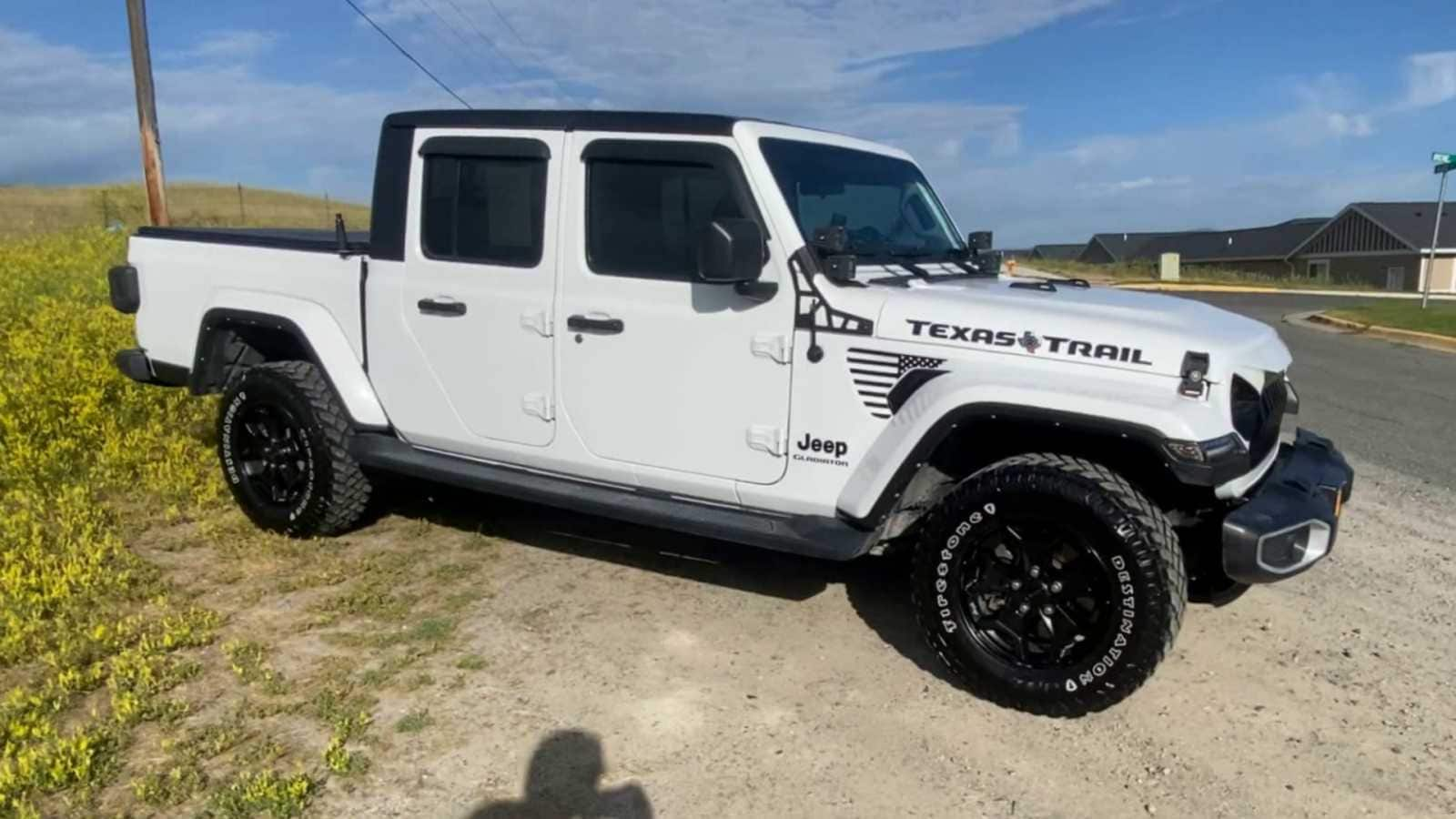 Used 2022 Jeep Gladiator Texas Trail with VIN 1C6HJTAG1NL125423 for sale in Helena, MT