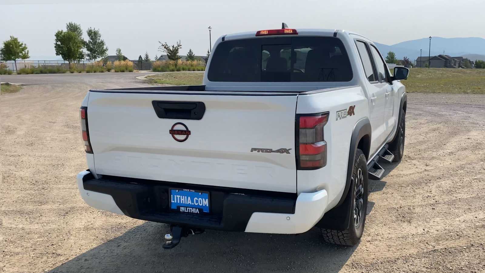 Thumbnail: 2023 Nissan Frontier - 8
