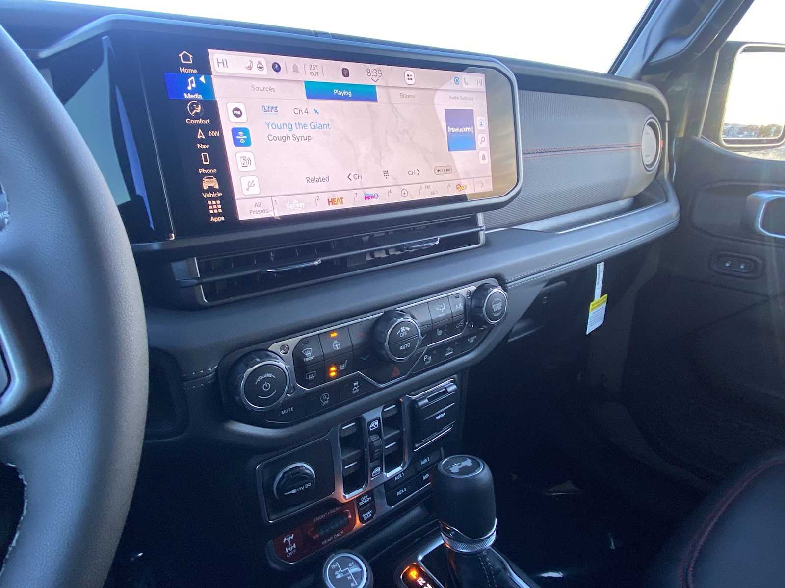 Thumbnail: 2026 Jeep Wrangler - 23