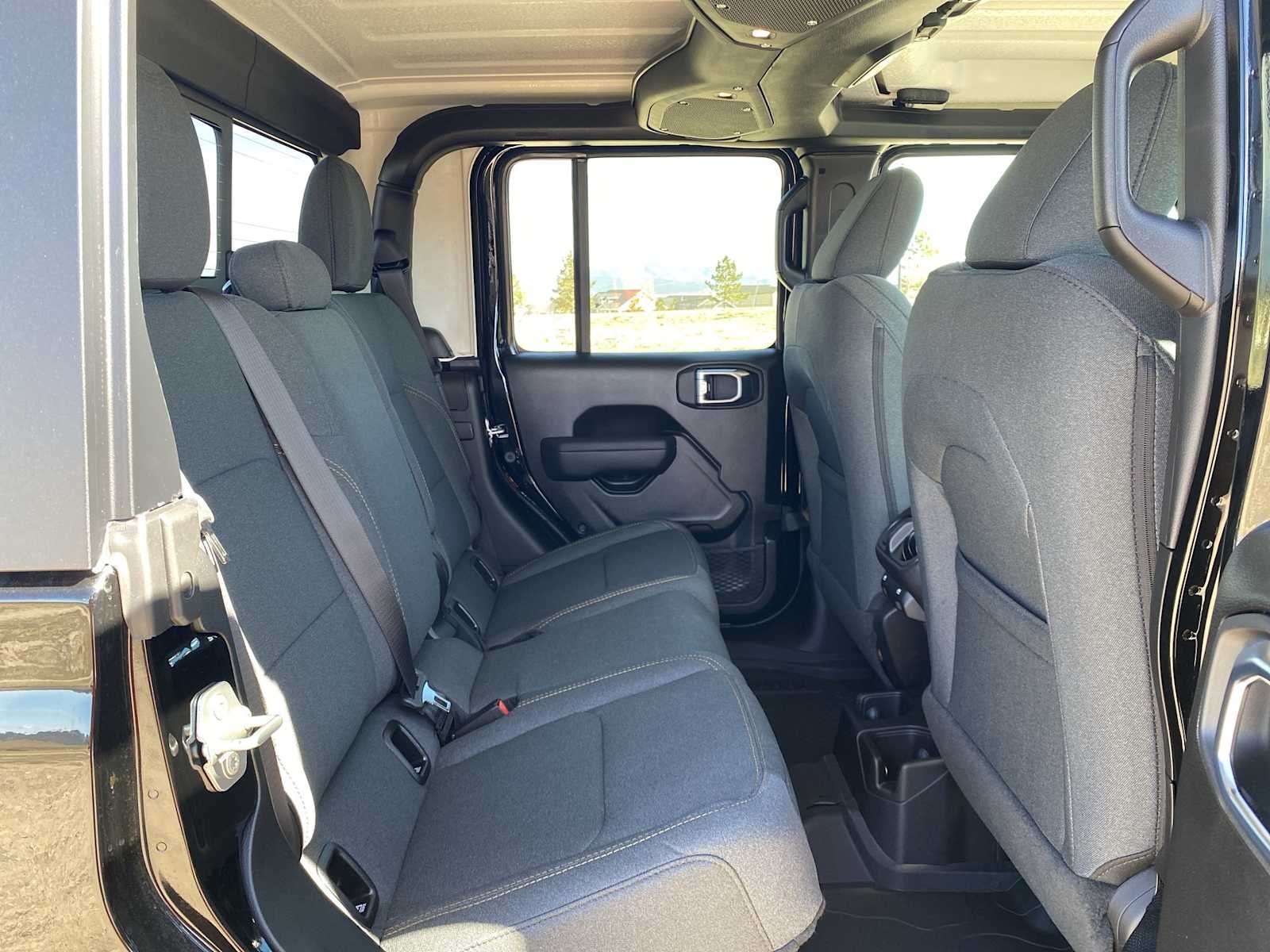 Thumbnail: 2026 Jeep Gladiator - 37