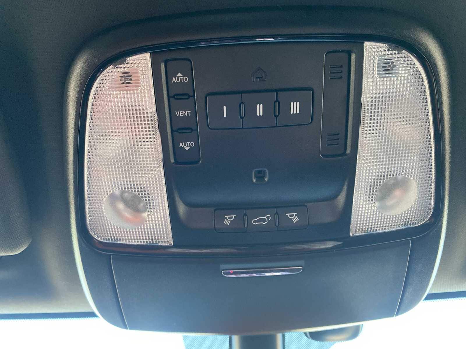 Thumbnail: 2021 Dodge Durango - 26