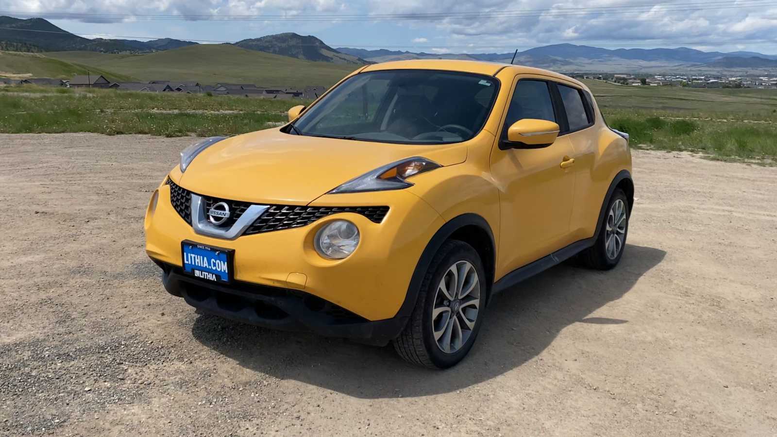 2017 Nissan Juke SV photo 4