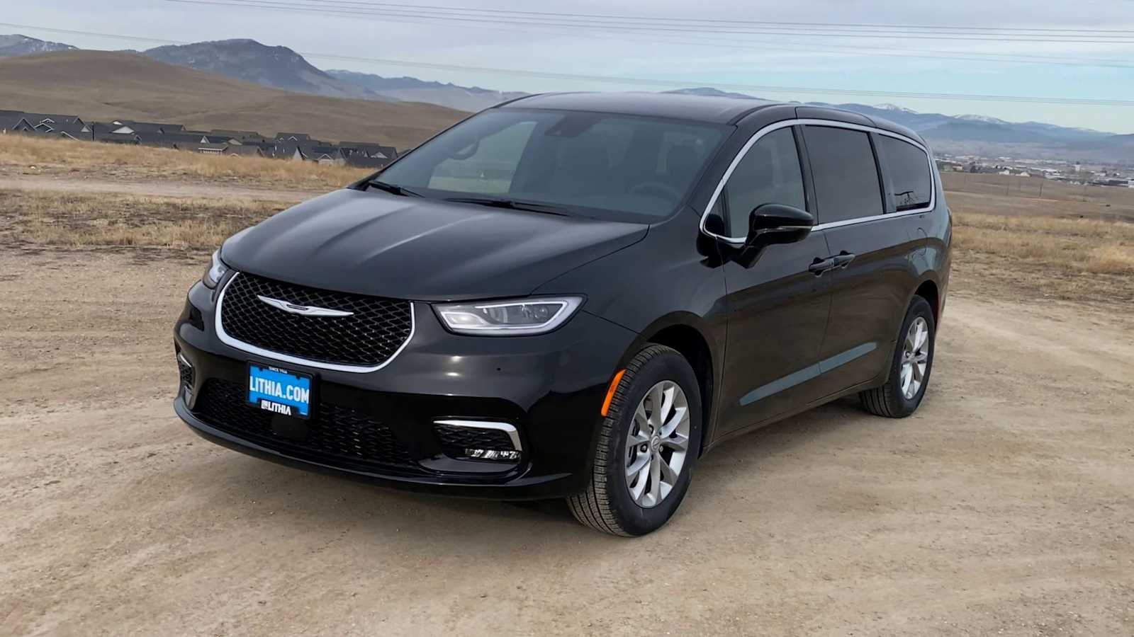 Thumbnail: 2026 Chrysler Pacifica - 4