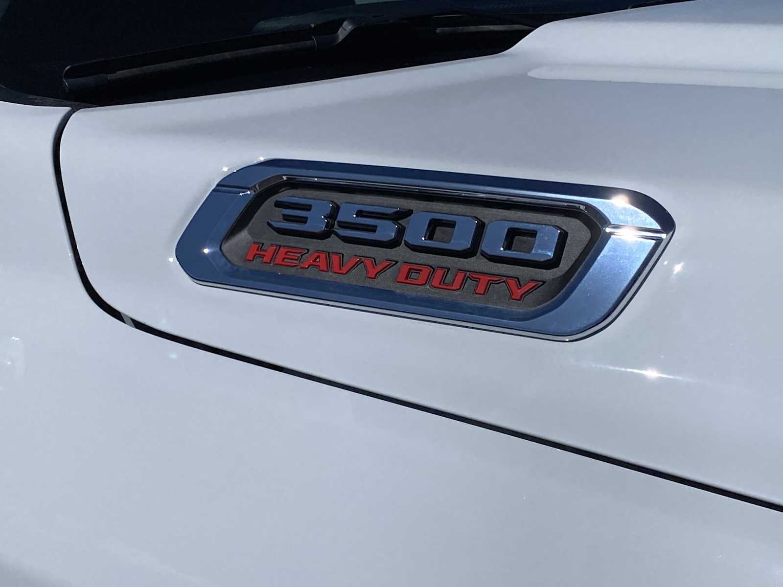 2025 RAM 3500 Laramie 14