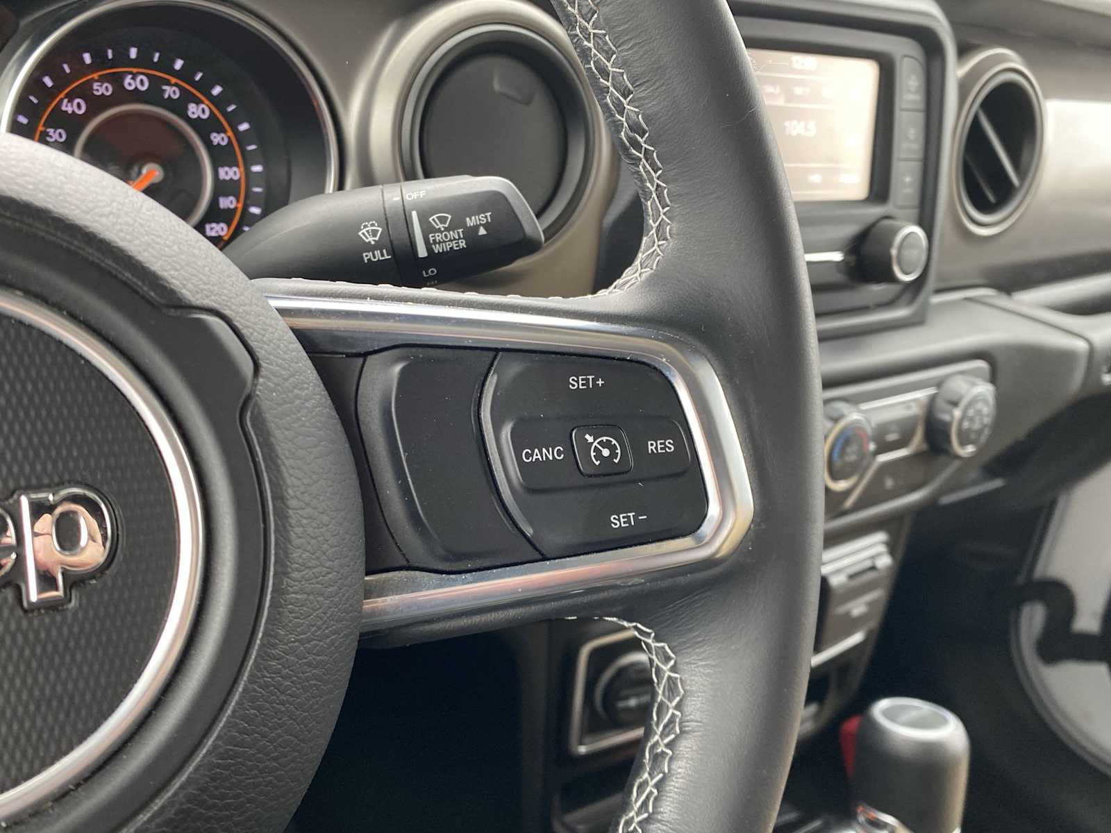 Thumbnail: 2020 Jeep Gladiator - 31