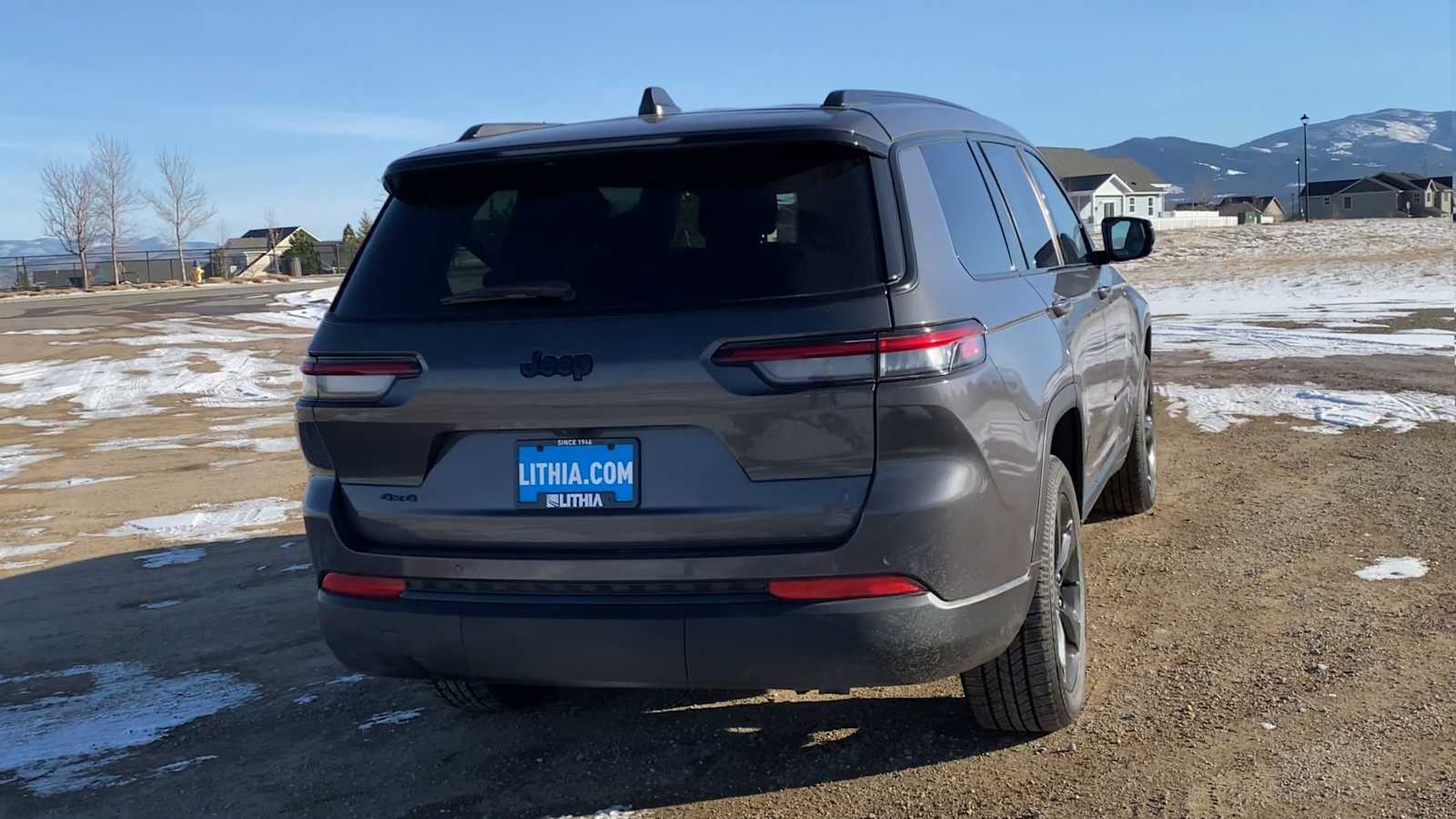 Thumbnail: 2023 Jeep Grand Cherokee - 9