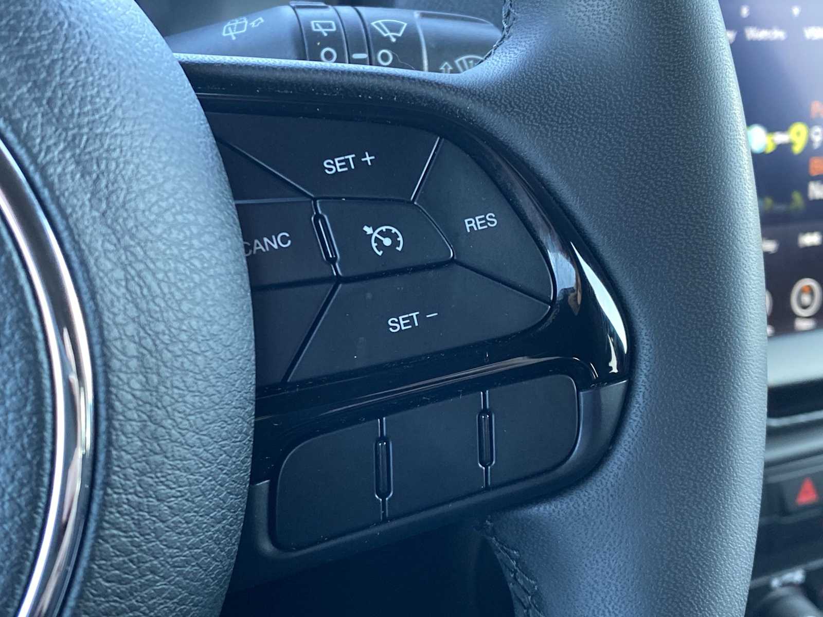 Thumbnail: 2022 Jeep Renegade - 31