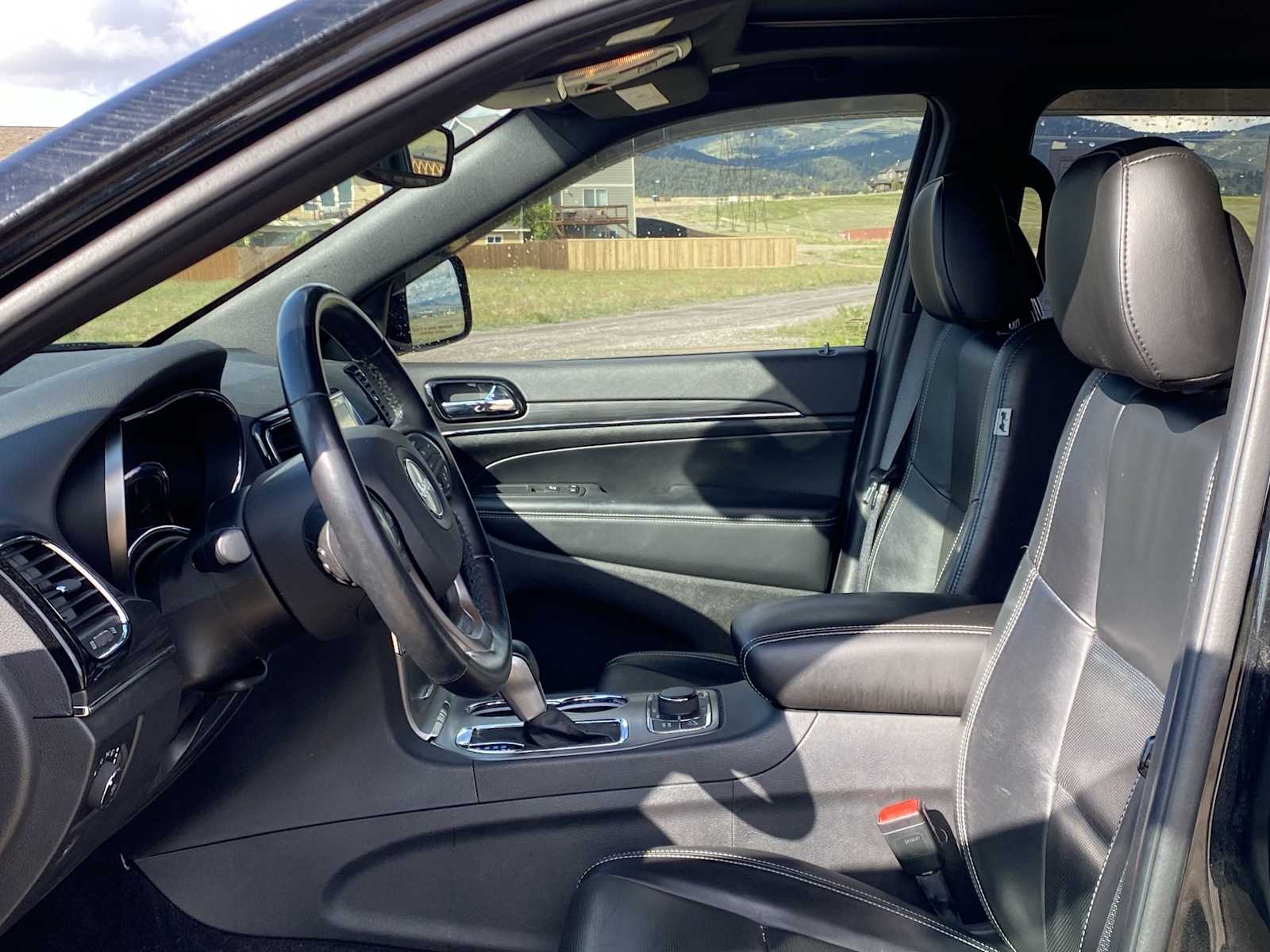 Thumbnail: 2021 Jeep Grand Cherokee - 15