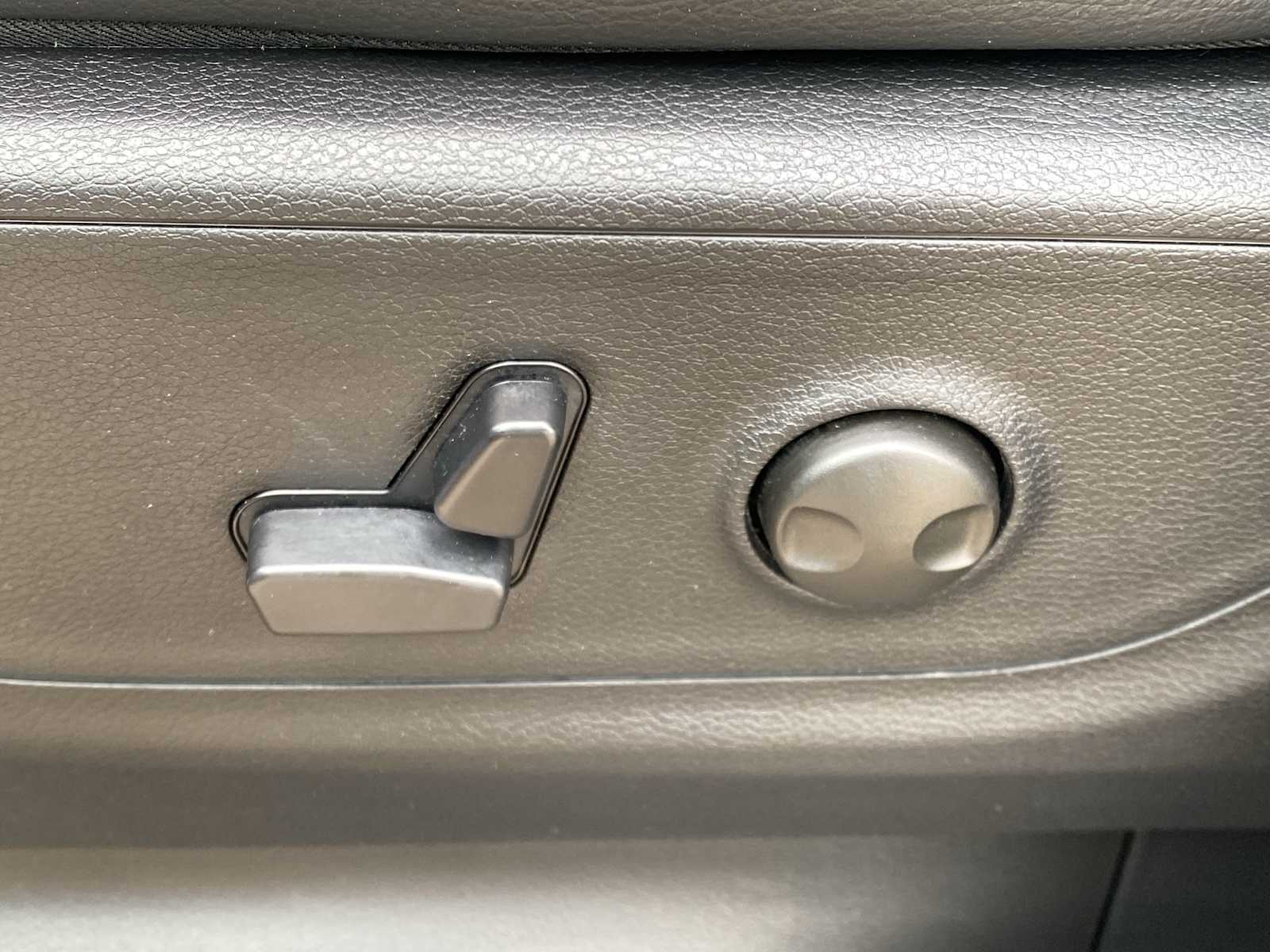 Thumbnail: 2026 RAM 1500 - 20
