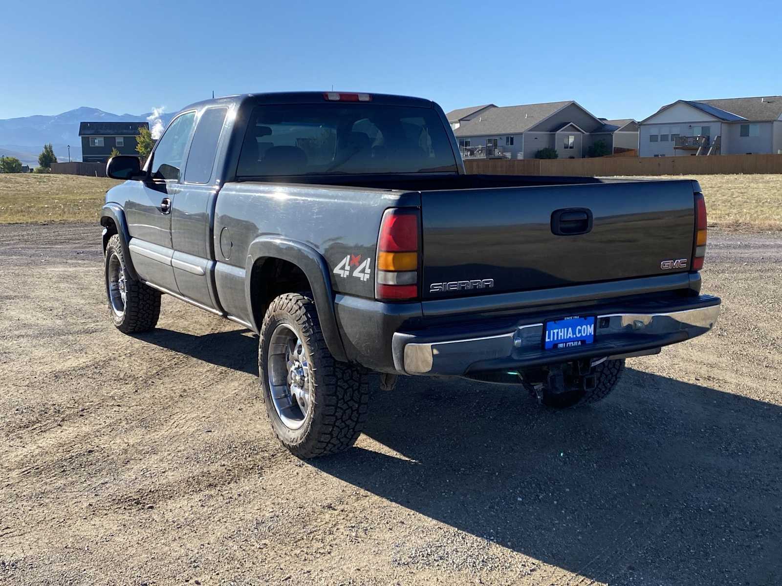 Thumbnail: 2005 GMC Sierra 1500 - 11