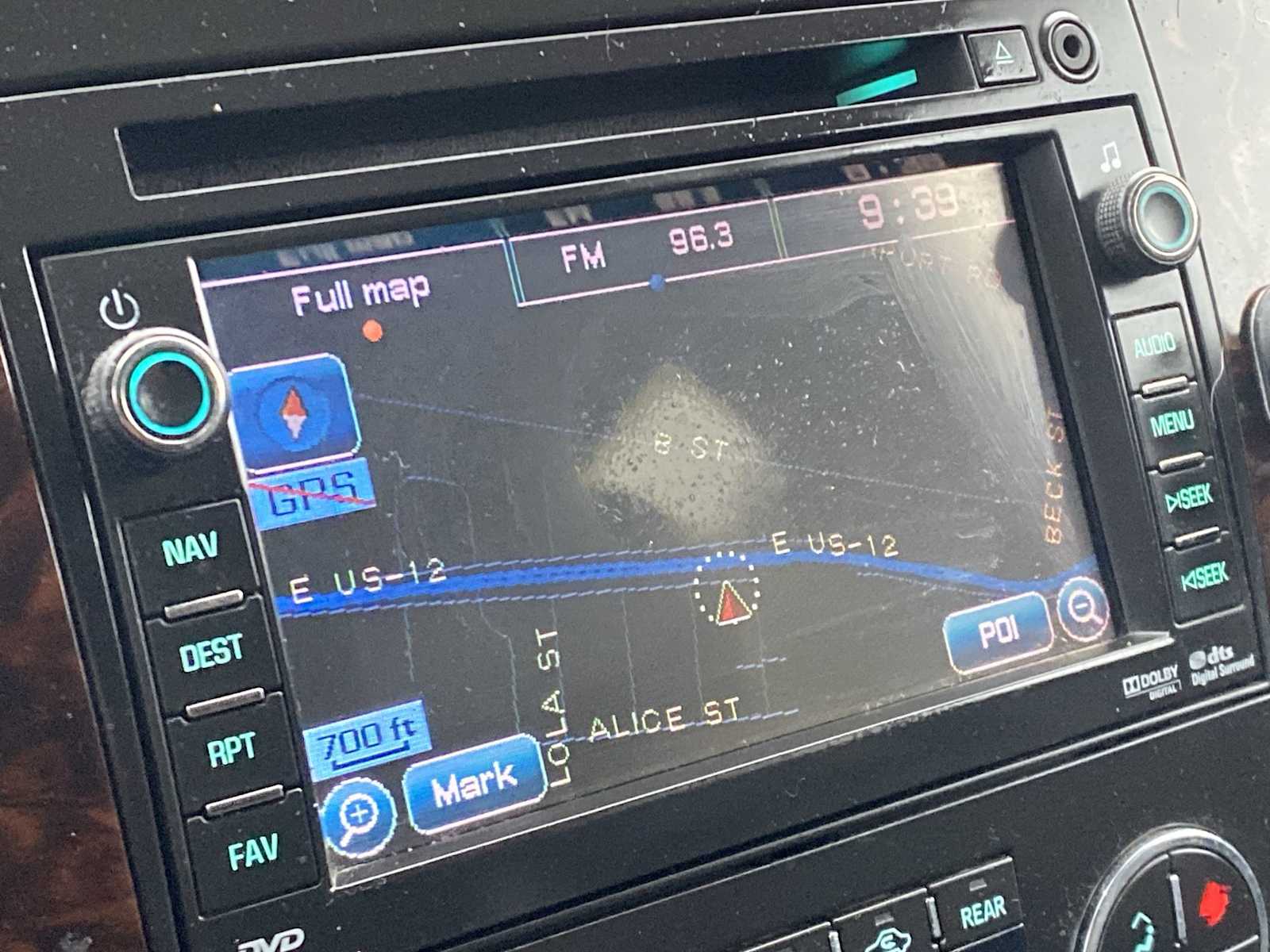 Thumbnail: 2011 GMC Yukon XL - 24