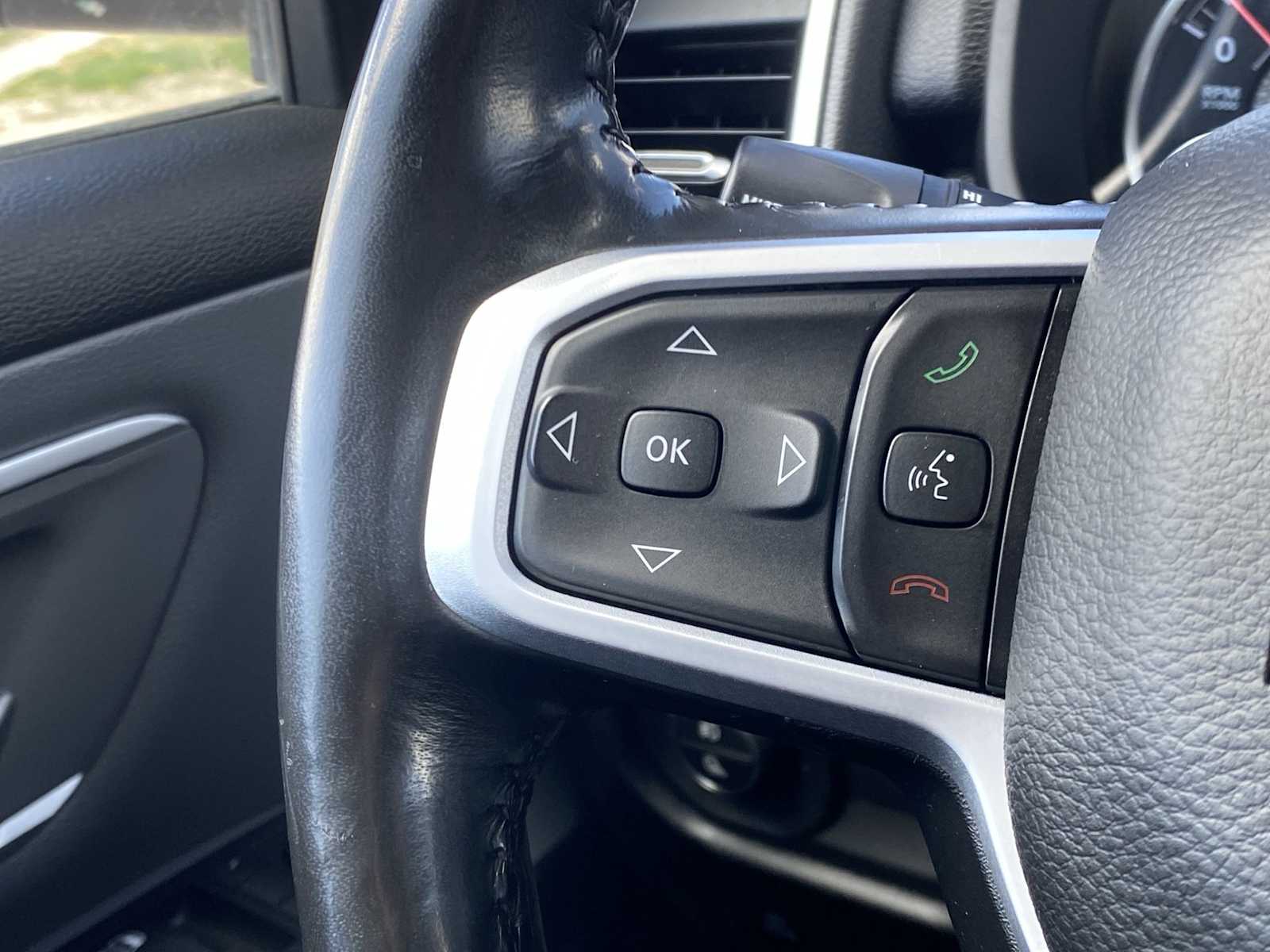 Thumbnail: 2020 RAM 1500 - 32