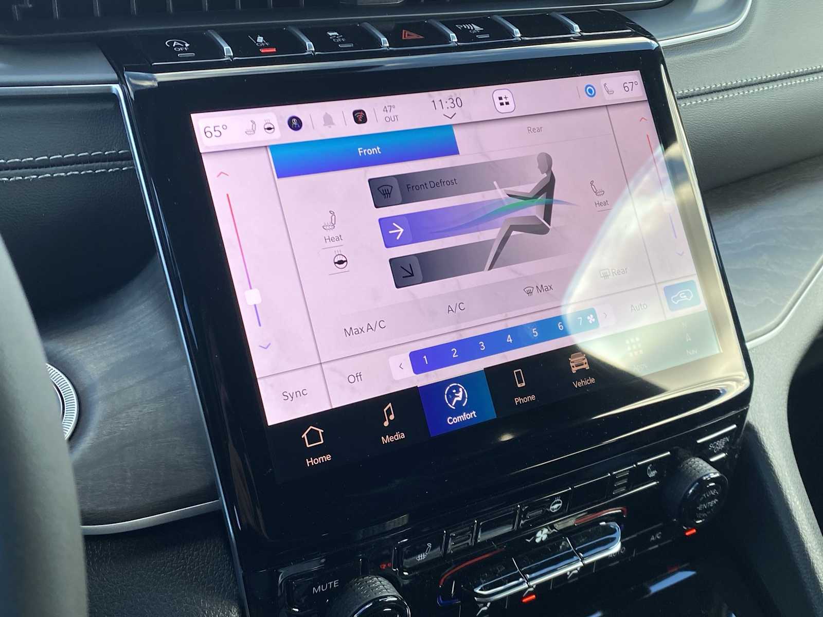 Thumbnail: 2025 Jeep Grand Cherokee - 26