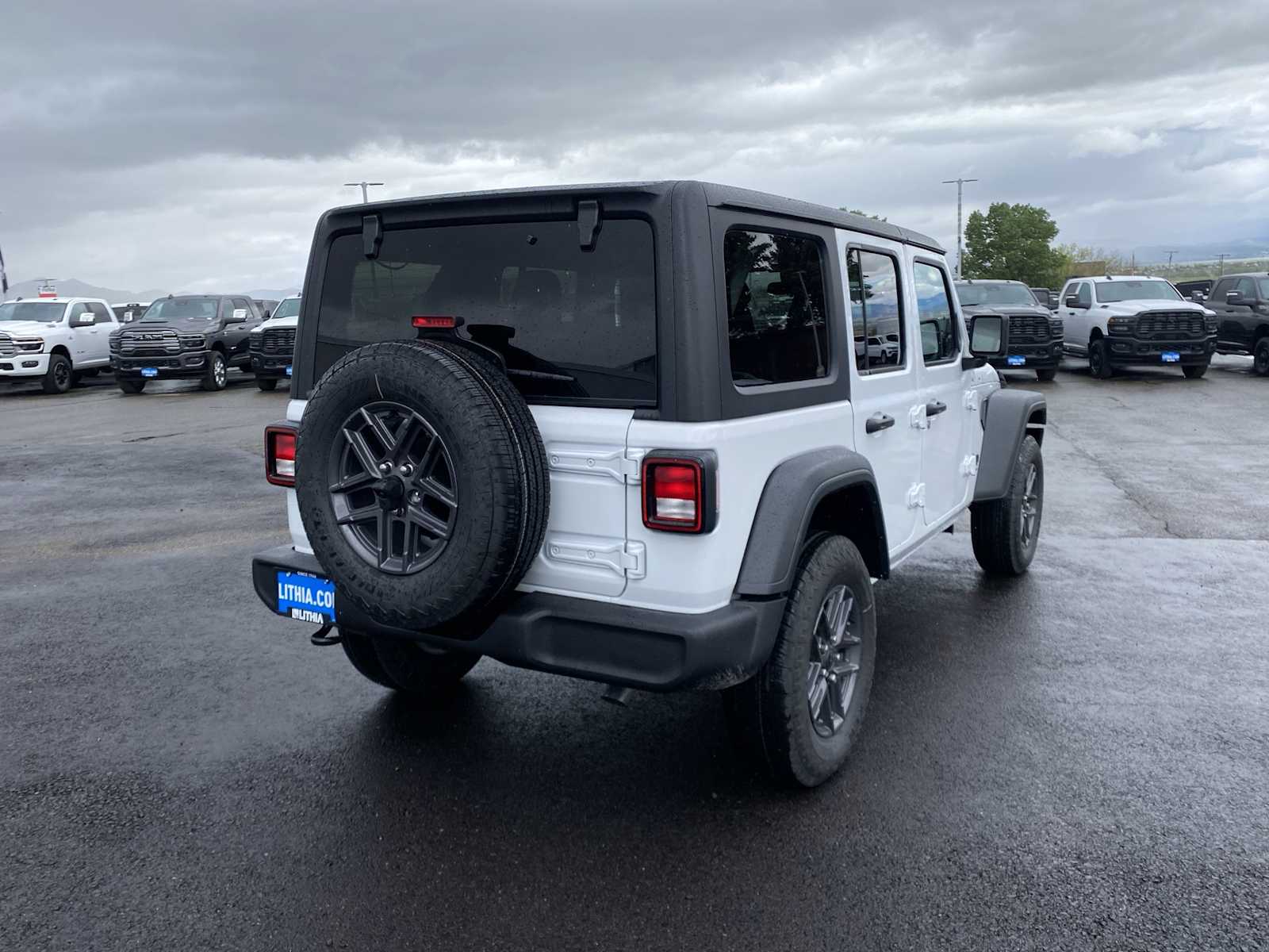 Thumbnail: 2025 Jeep Wrangler - 13