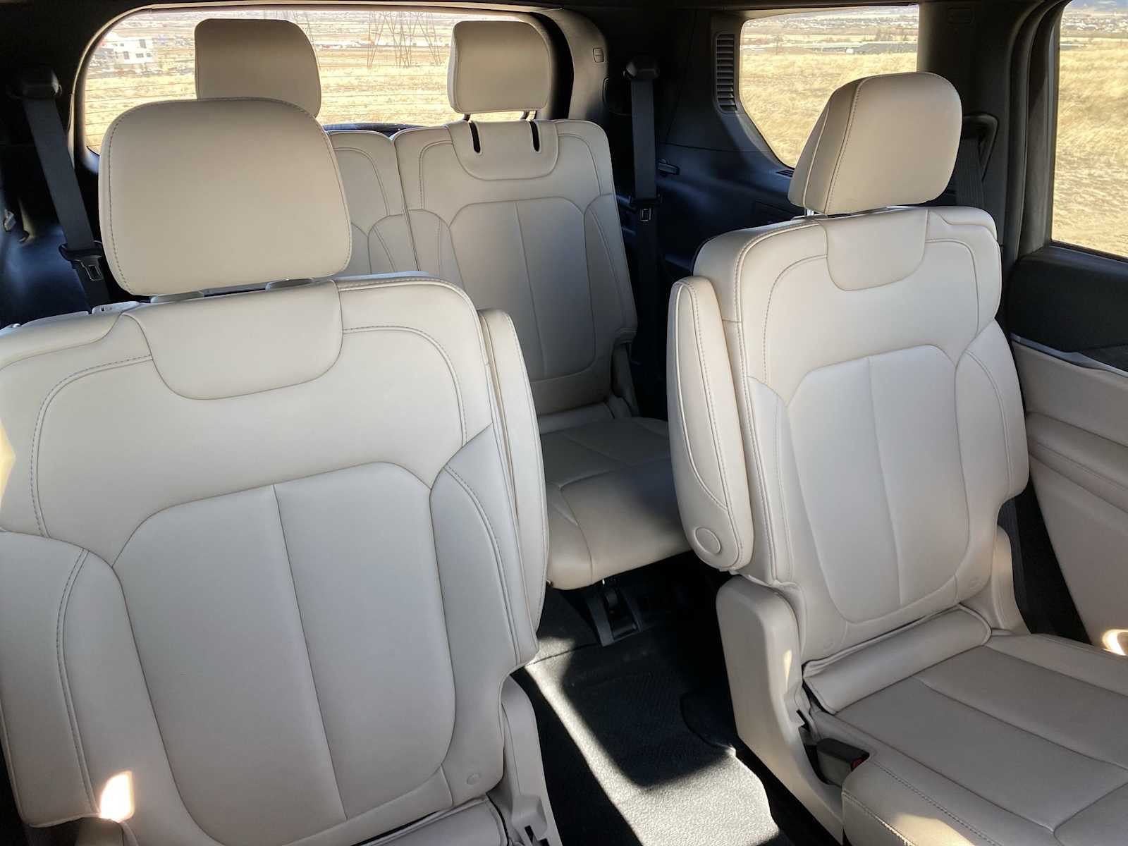 Thumbnail: 2024 Jeep Grand Cherokee L - 33