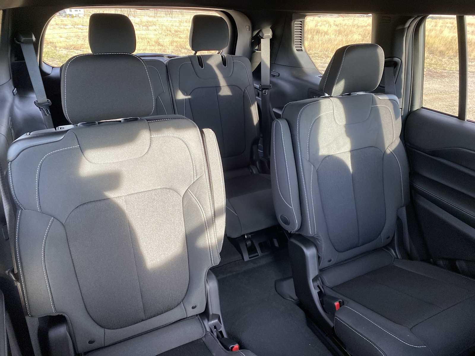 Thumbnail: 2025 Jeep Grand Cherokee - 16