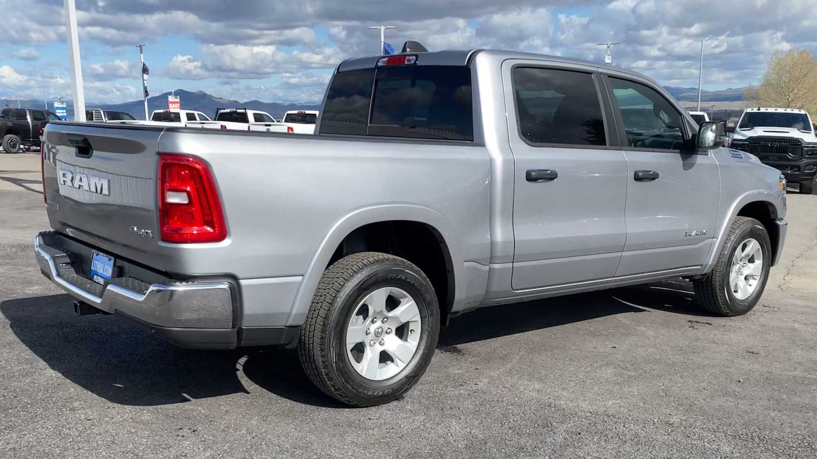 Thumbnail: 2025 RAM 1500 - 8