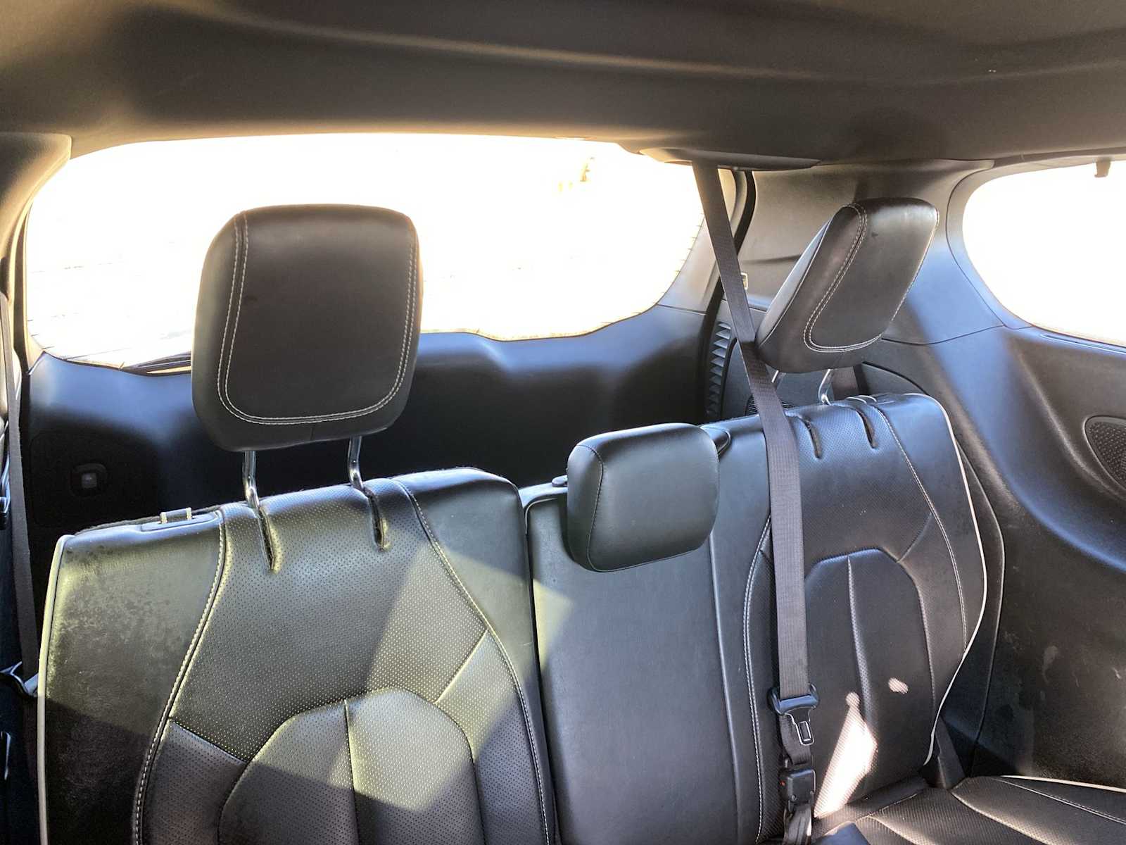 Thumbnail: 2022 Chrysler Pacifica - 21