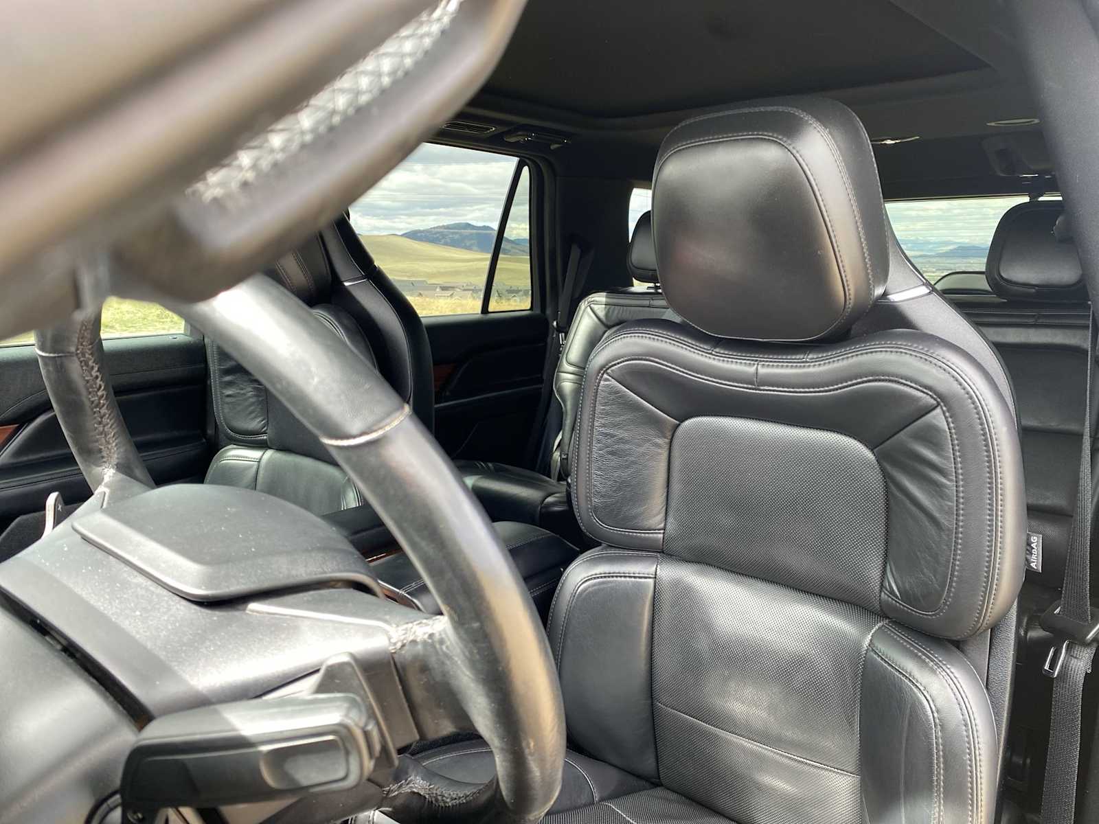 Thumbnail: 2020 Lincoln Navigator - 18