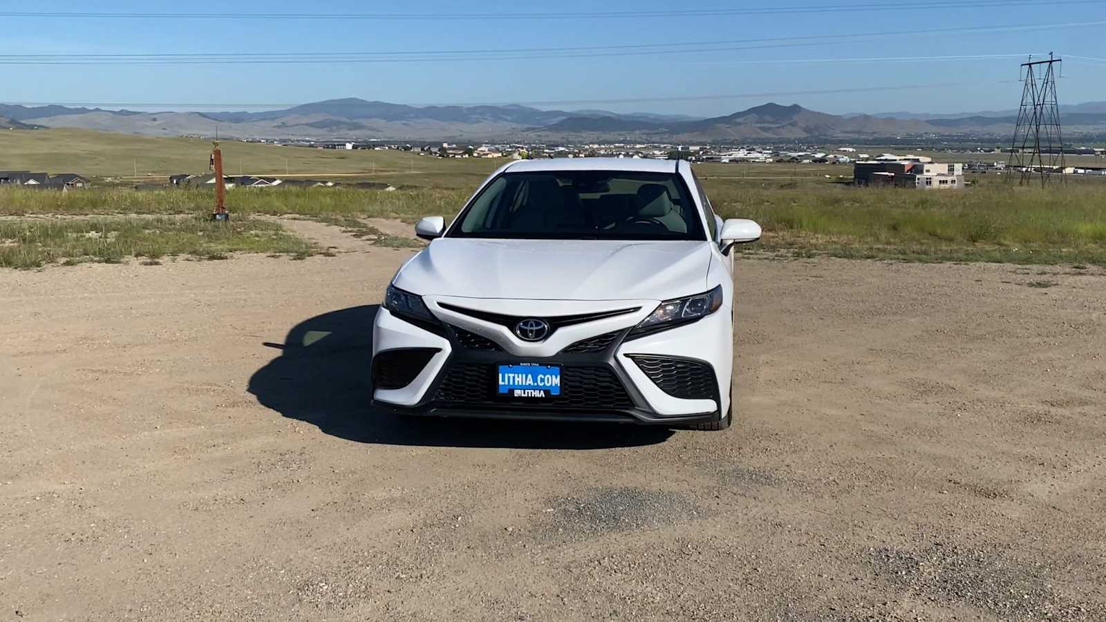 Thumbnail: 2021 Toyota Camry - 3