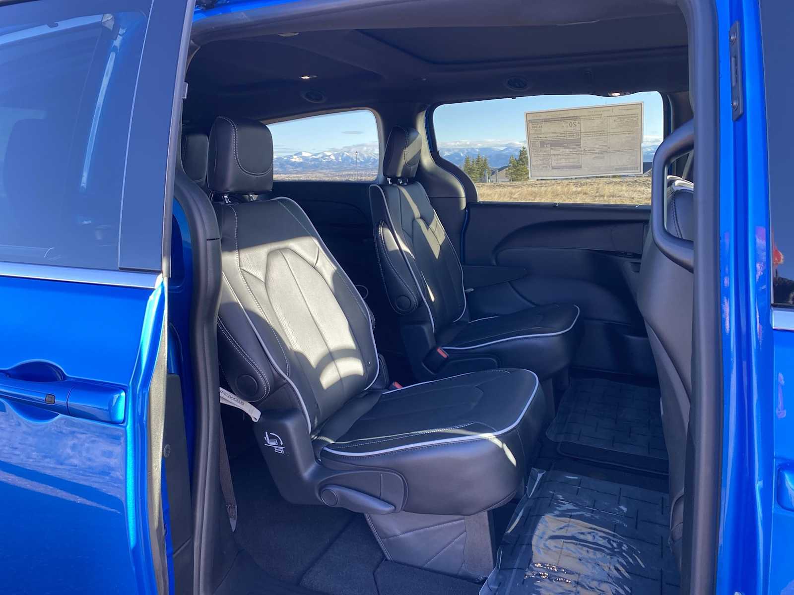 Thumbnail: 2026 Chrysler Pacifica - 35