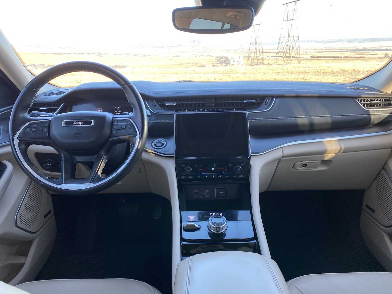 Thumbnail: 2022 Jeep Grand Cherokee - 15