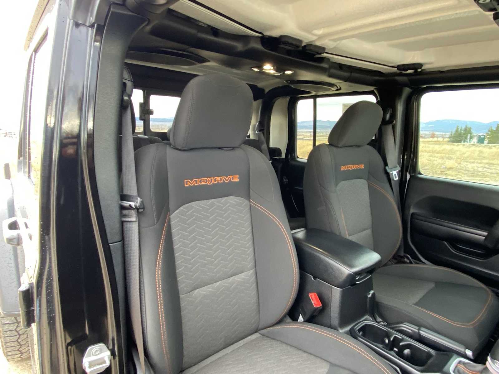 Thumbnail: 2021 Jeep Gladiator - 17