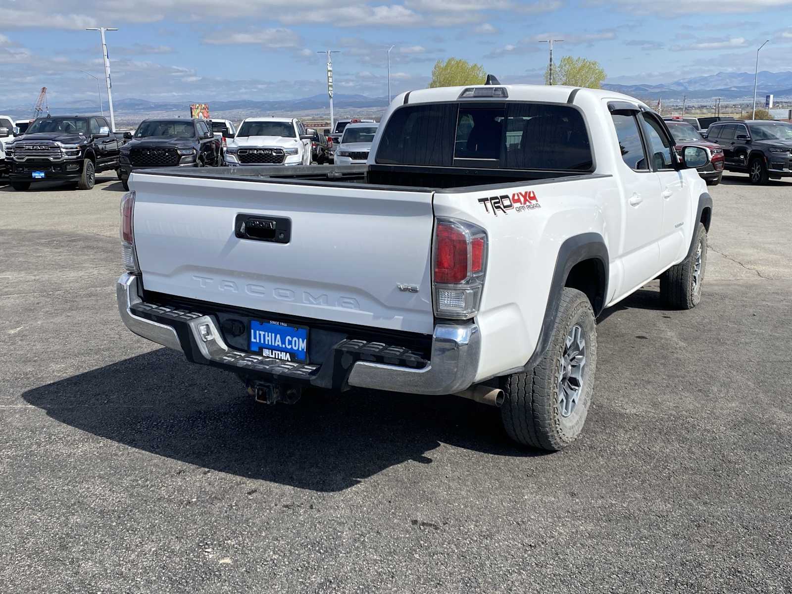 Thumbnail: 2023 Toyota Tacoma - 12