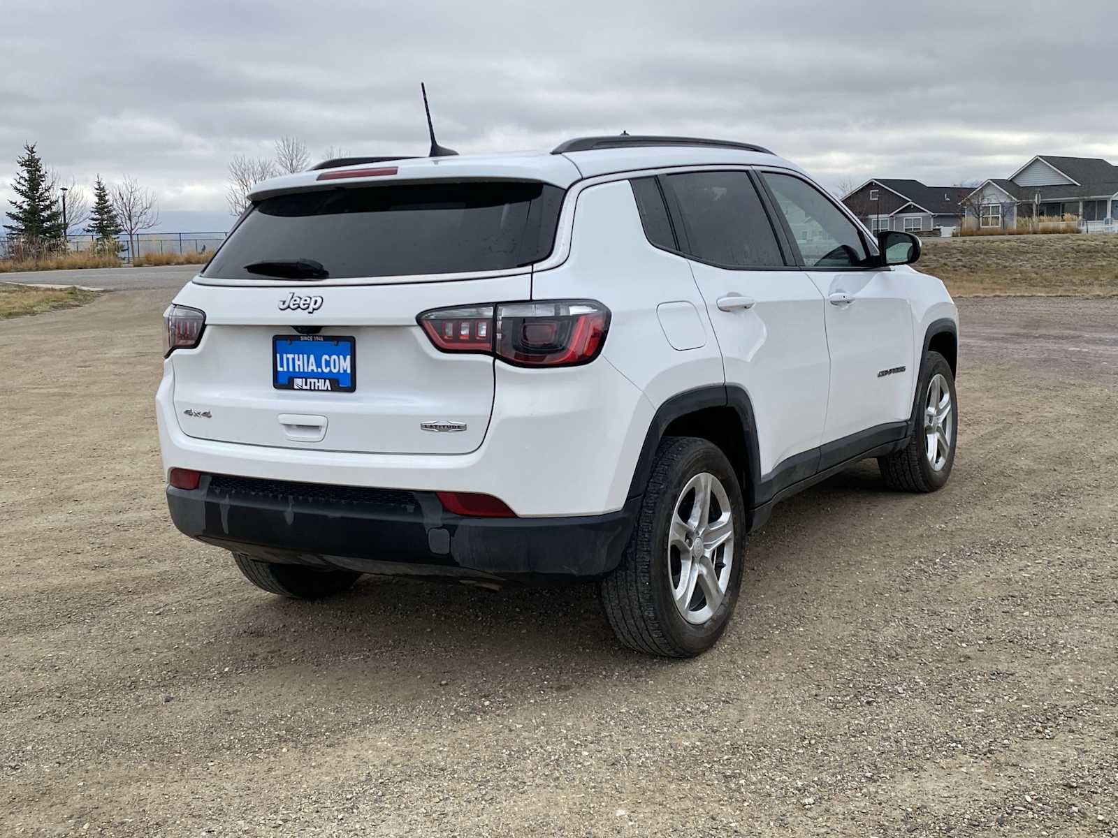 Thumbnail: 2023 Jeep Compass - 12