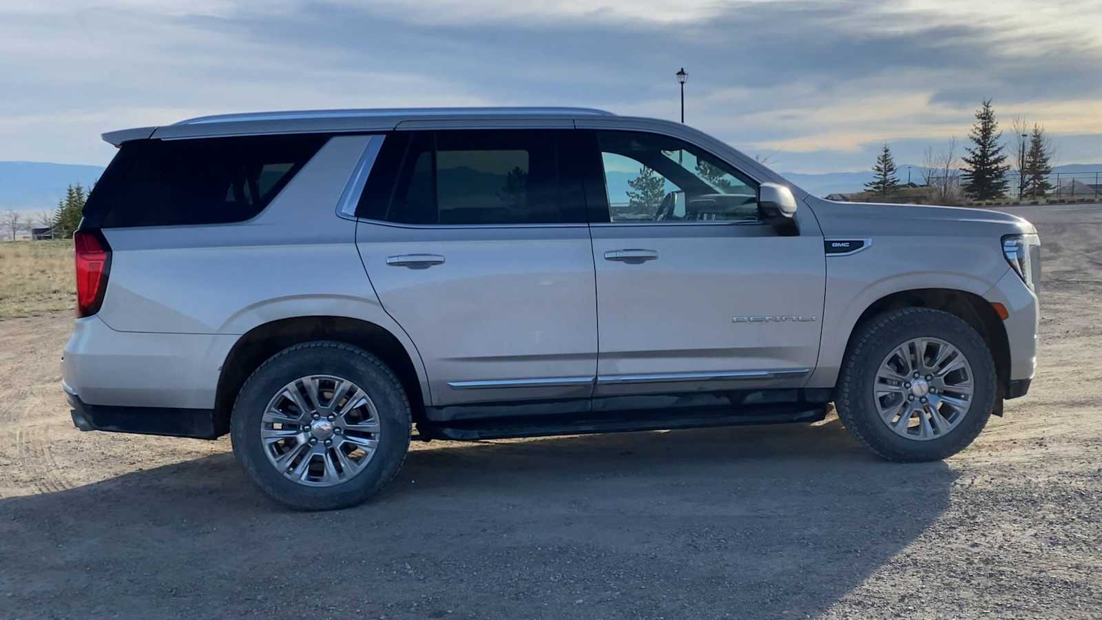 Thumbnail: 2023 GMC Yukon - 9