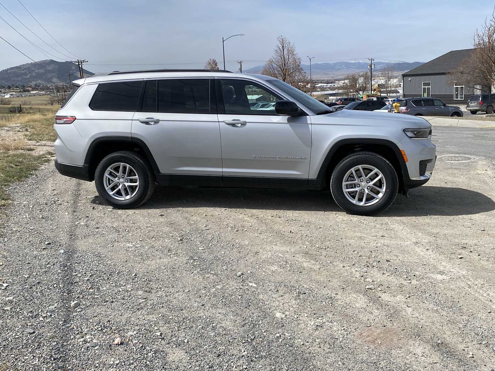 Thumbnail: 2025 Jeep Grand Cherokee - 20