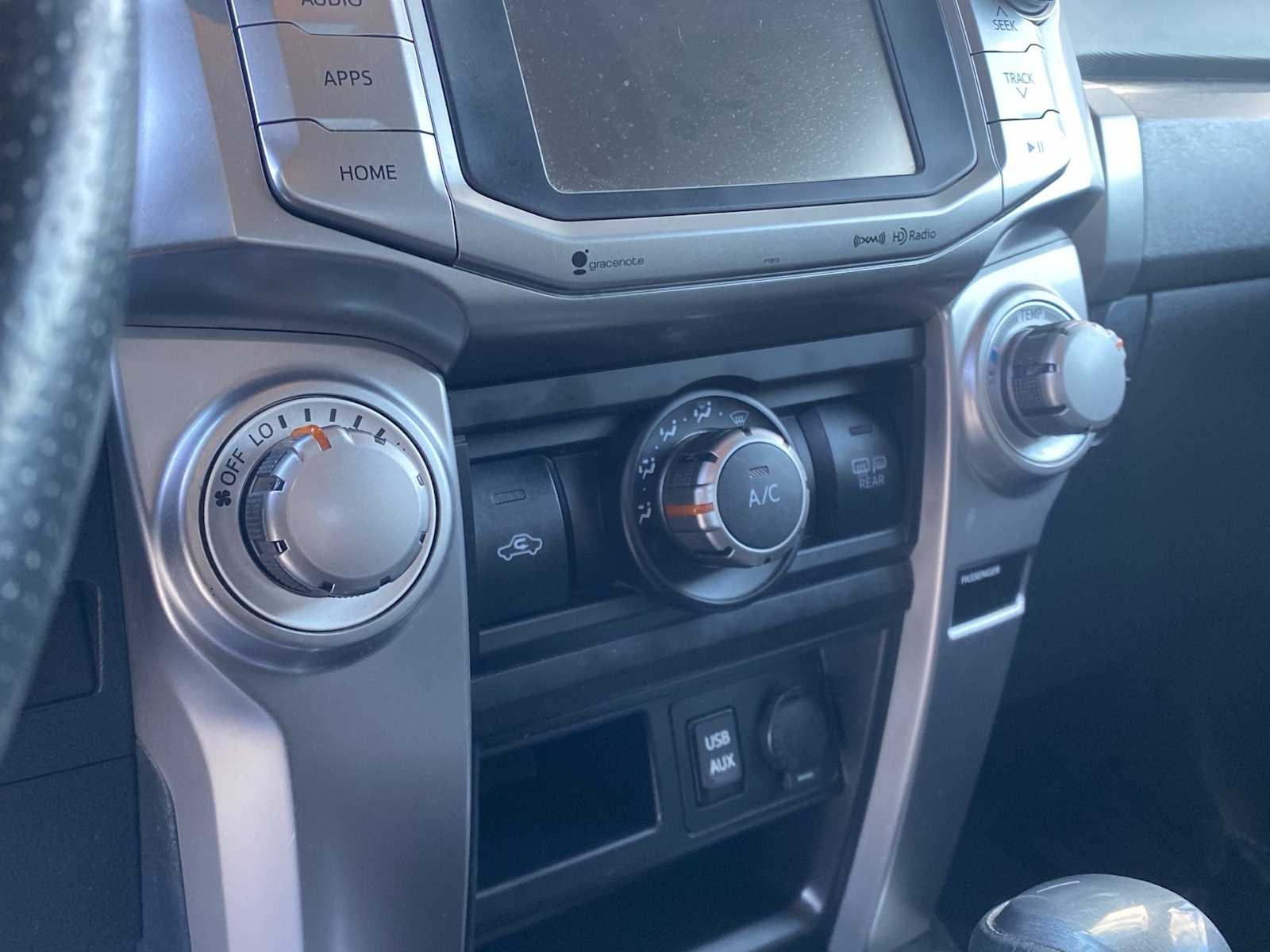 Thumbnail: 2019 Toyota 4Runner - 24