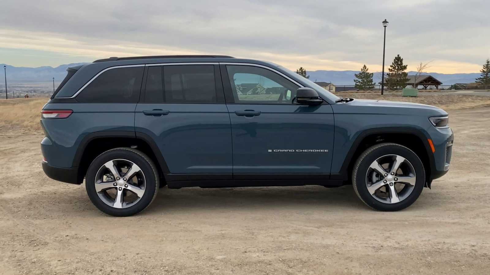 Thumbnail: 2026 Jeep Grand Cherokee - 9