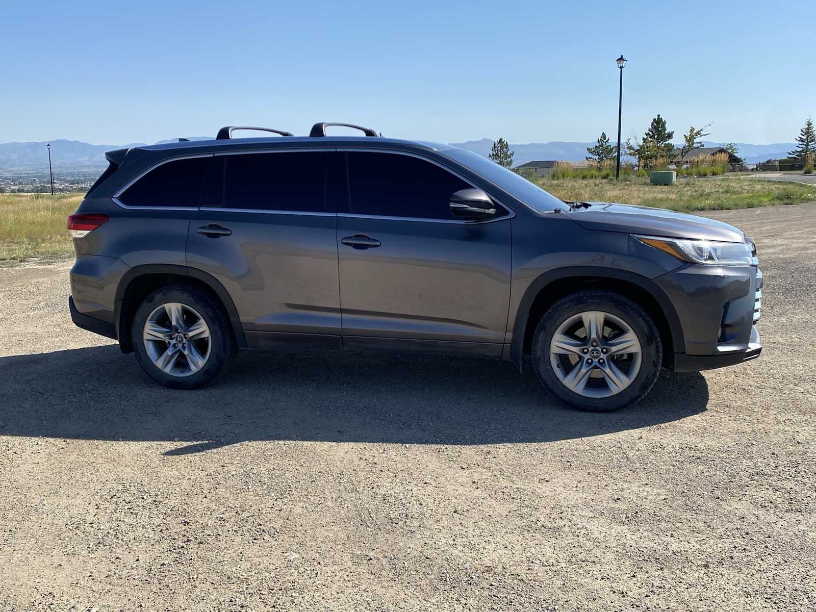 Thumbnail: 2017 Toyota Highlander - 19