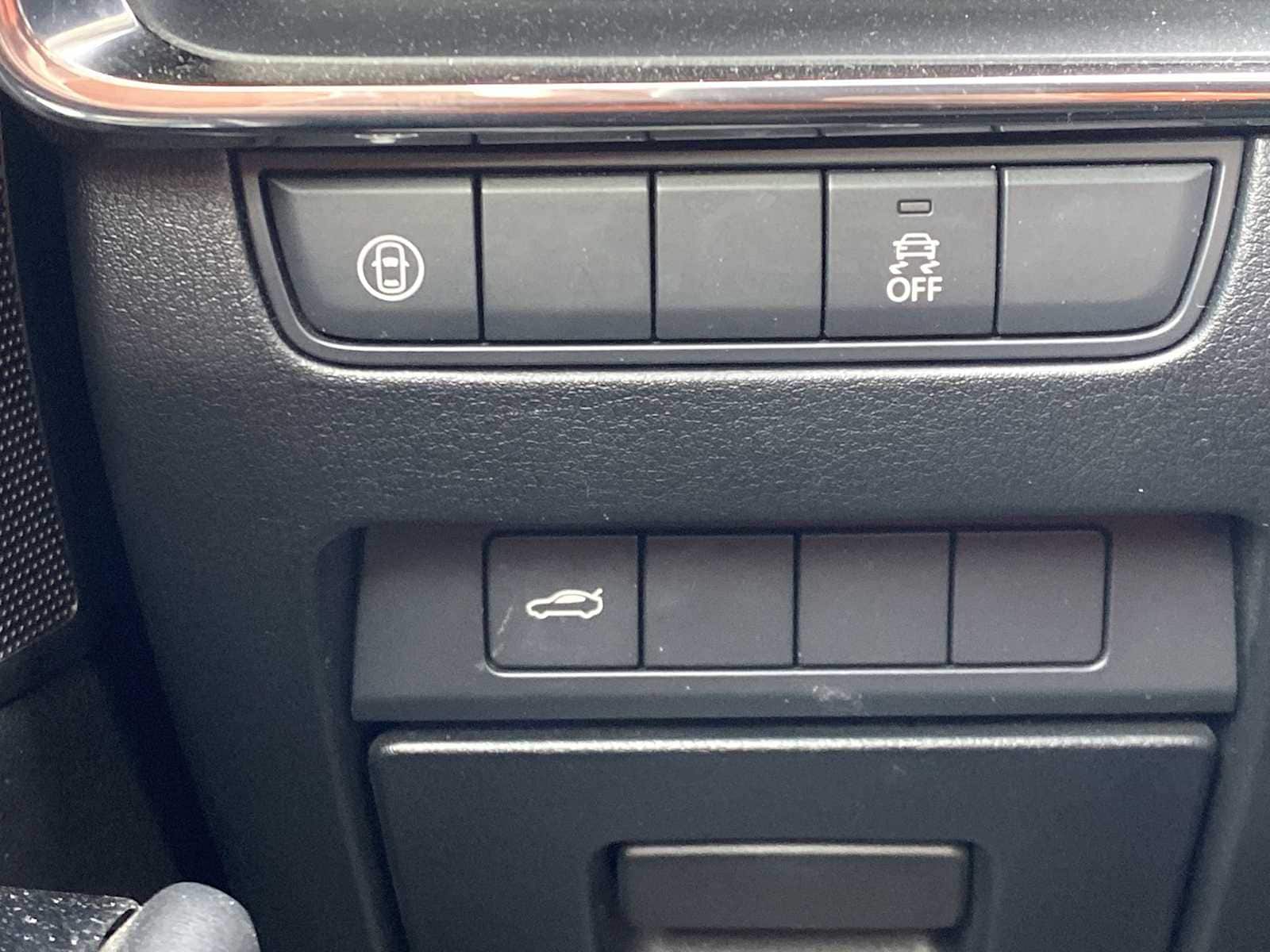 Thumbnail: 2019 Mazda Mazda3 - 19