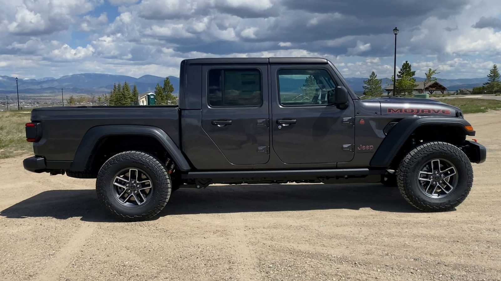 Thumbnail: 2026 Jeep Gladiator - 9