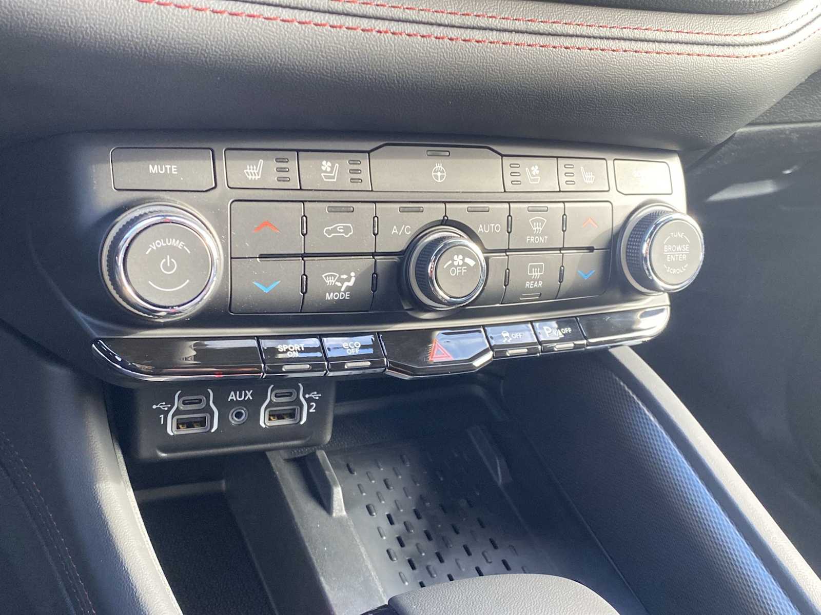 Thumbnail: 2026 Dodge Durango - 24